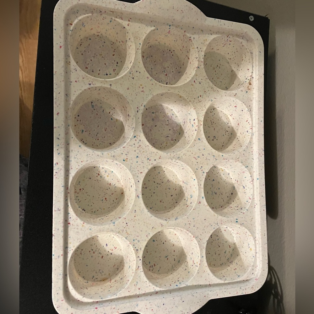 Muffin pan
